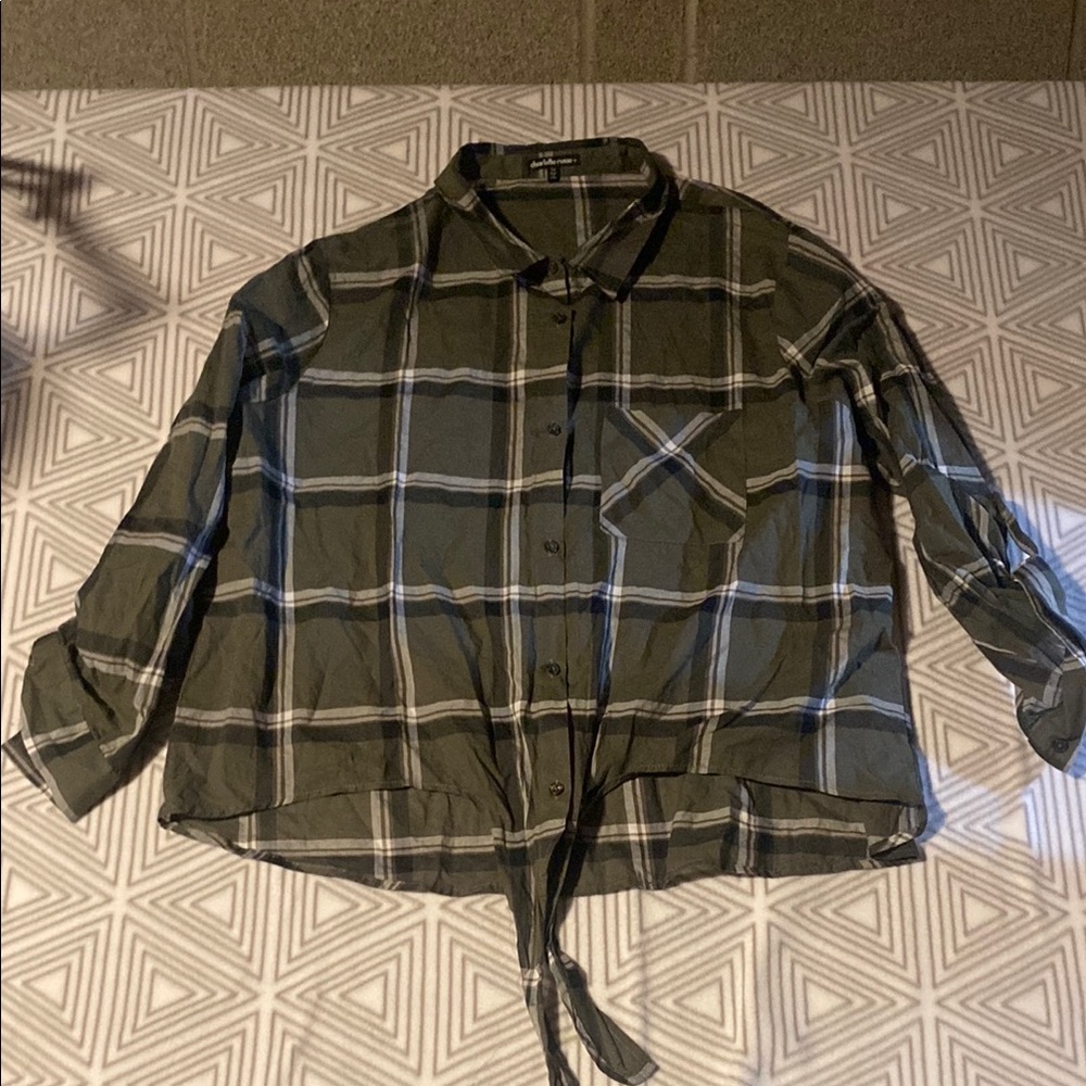 Charlotte Russe Olive Plaid Button Down Shirt‎